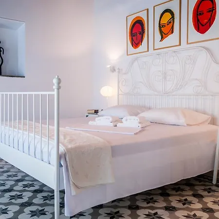 Nearchos House Plaka (Milos)