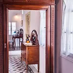 Nearchos House Plaka (Milos)